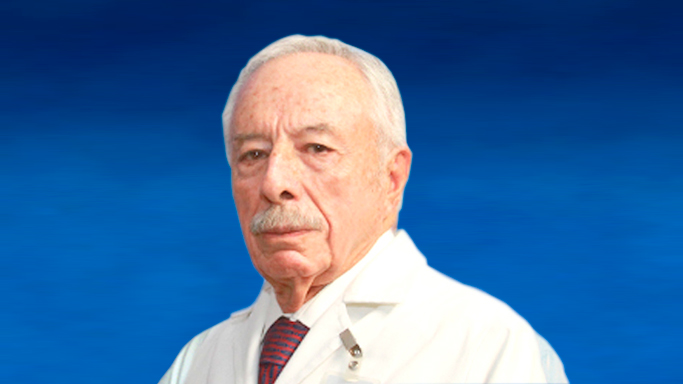 Dr. Manuel Campuzano Fernández